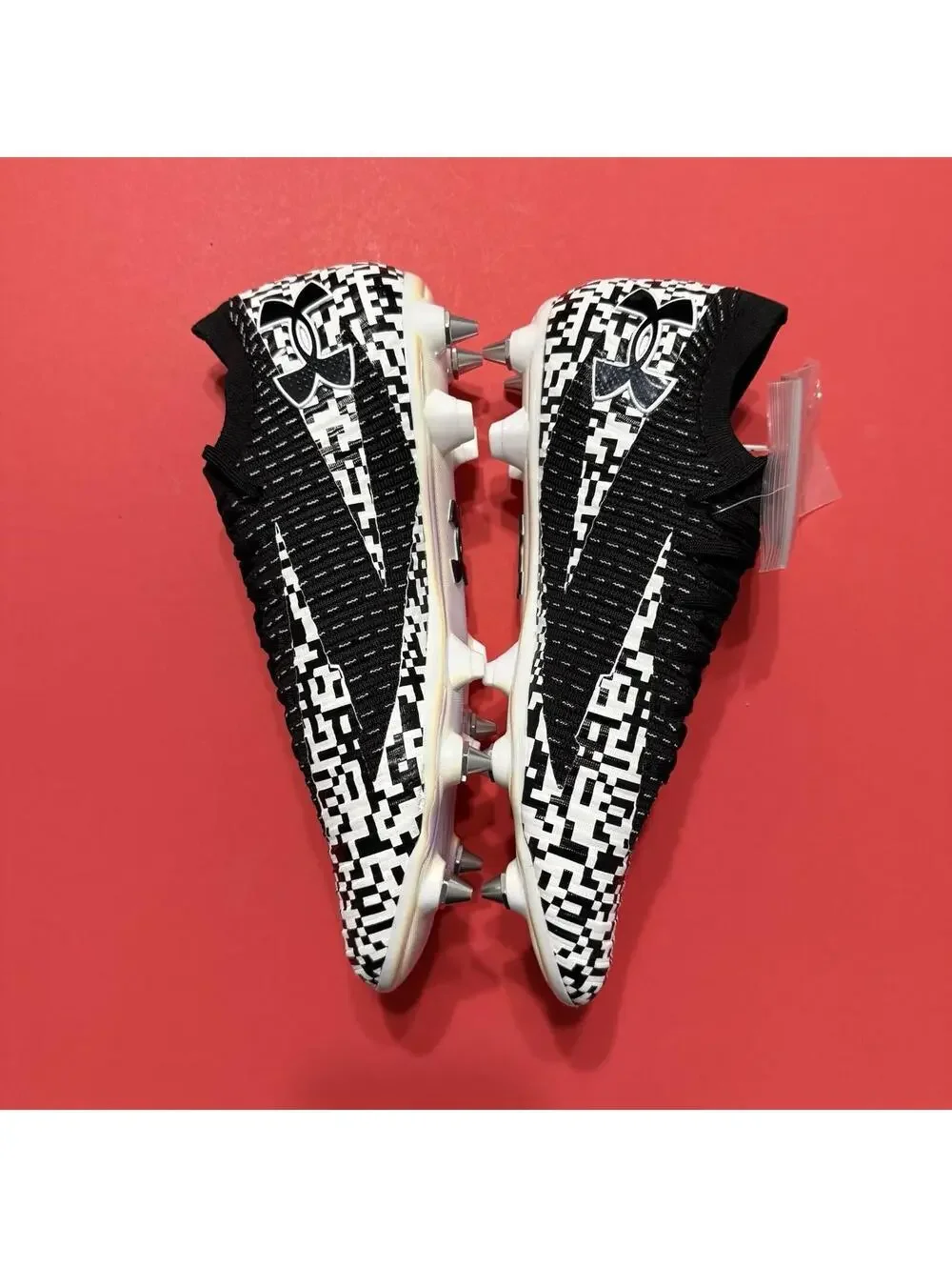 Under Armour Rare Shadow Elite 3 FG QR Code Soccer Cleats 6006026-002 Men’s 11